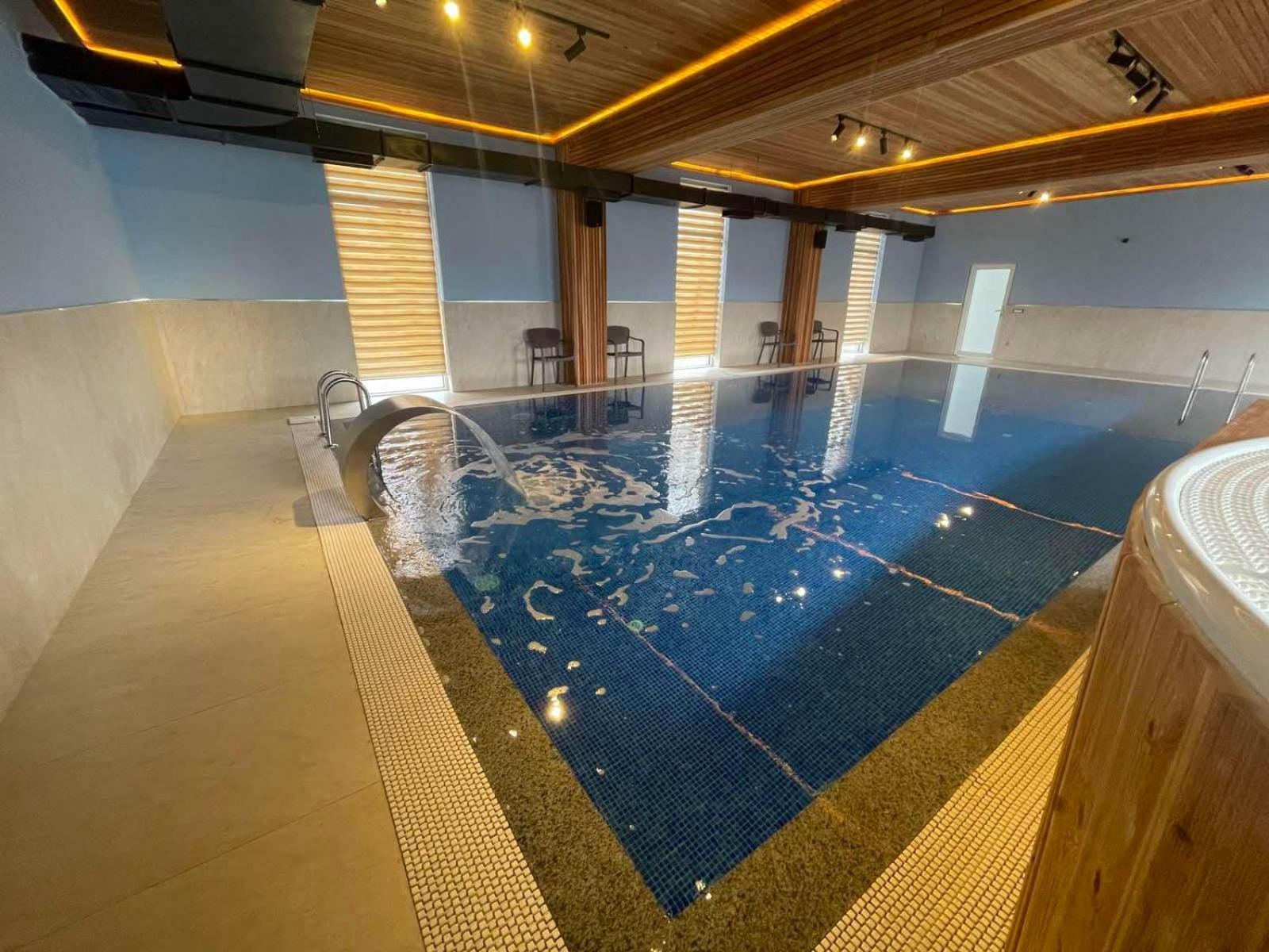Hotel Konstantin Laplje Selo エクステリア 写真
